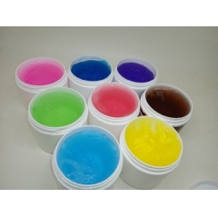 Pomada para el cabello a base de agua